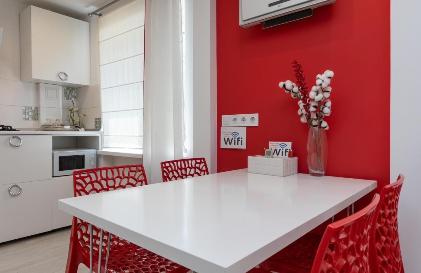 Apartamento Flat24 On Lesi Ukrainki 3 Kiev Exterior foto
